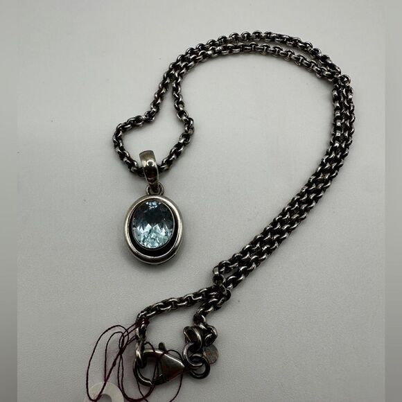 Genuine Silpada oval cut blue topaz and sterling silver necklace! - Picture 5 of 15